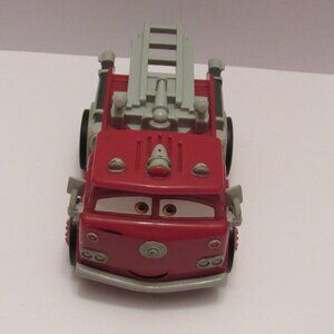 Disney Pixar Cars Deluxe Red The Fire Engine Truck Radiator Springs Sounds Work
